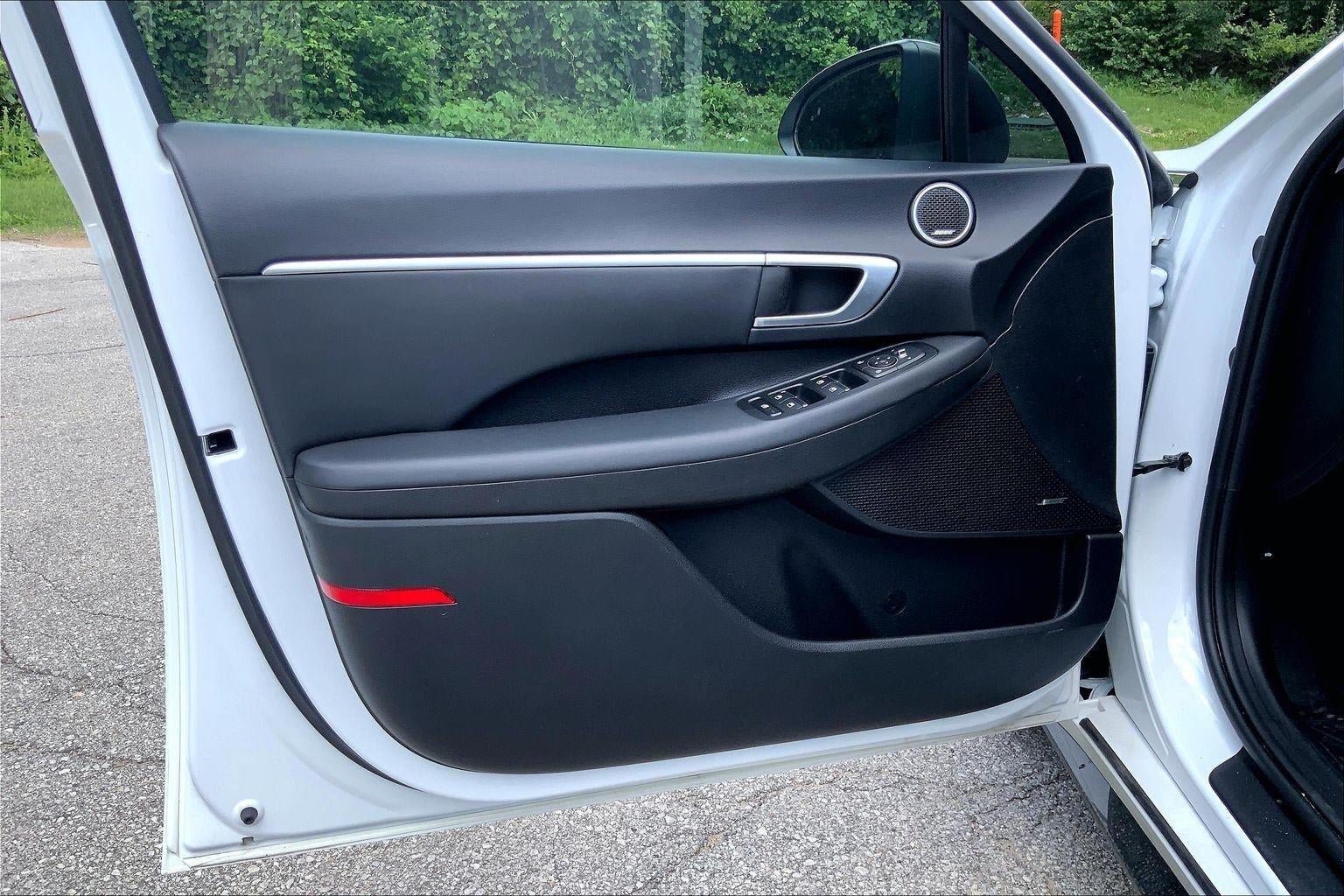 Used 2020 Hyundai Sonata SEL w/ Premium + Sunroof Package FWD image 25