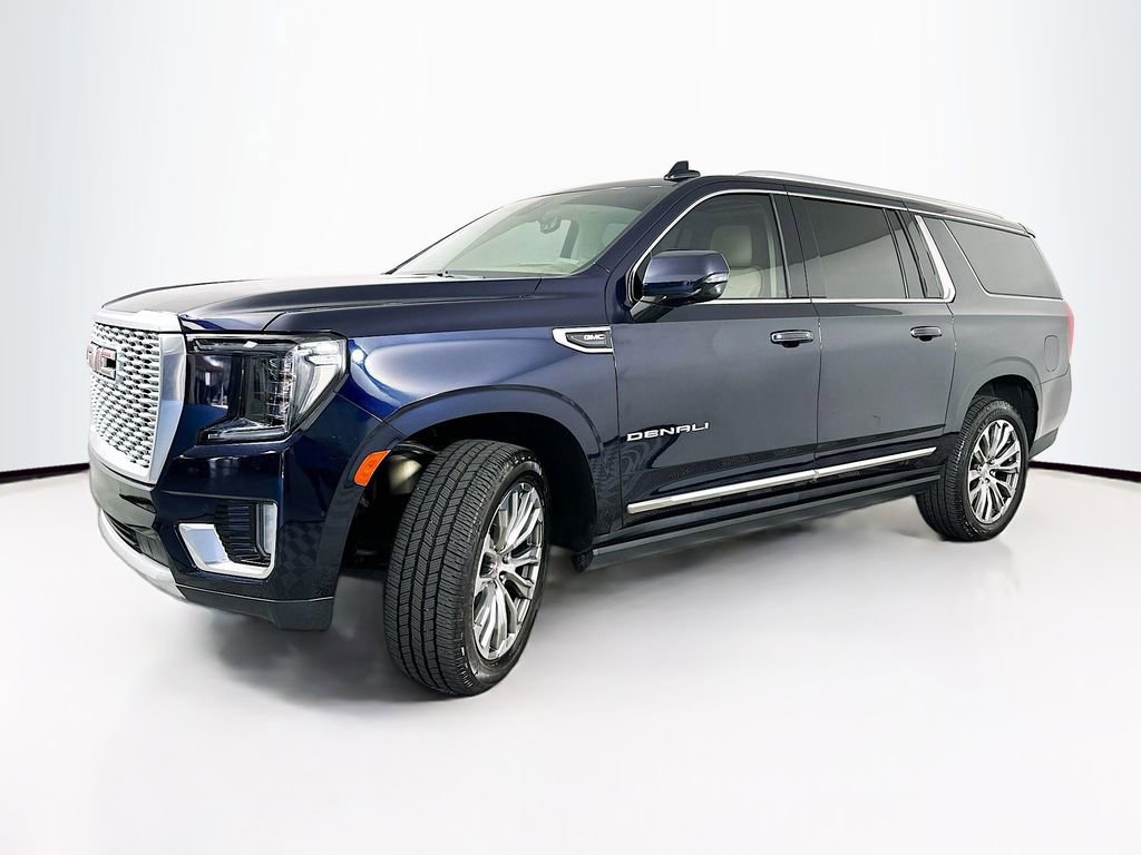 Used 2021 GMC Yukon XL Denali w/ Denali Ultimate Package RWD image 2