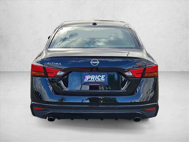 Used 2024 Nissan Altima 2.5 SR FWD image 7