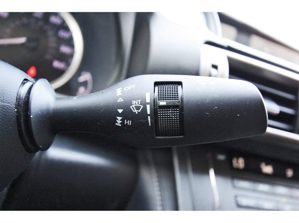 Used 2016 Lexus IS 300 AWD w/ Premium Package image 18