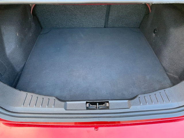 Used 2016 Ford Focus SE w/ SE Sport Package image 15