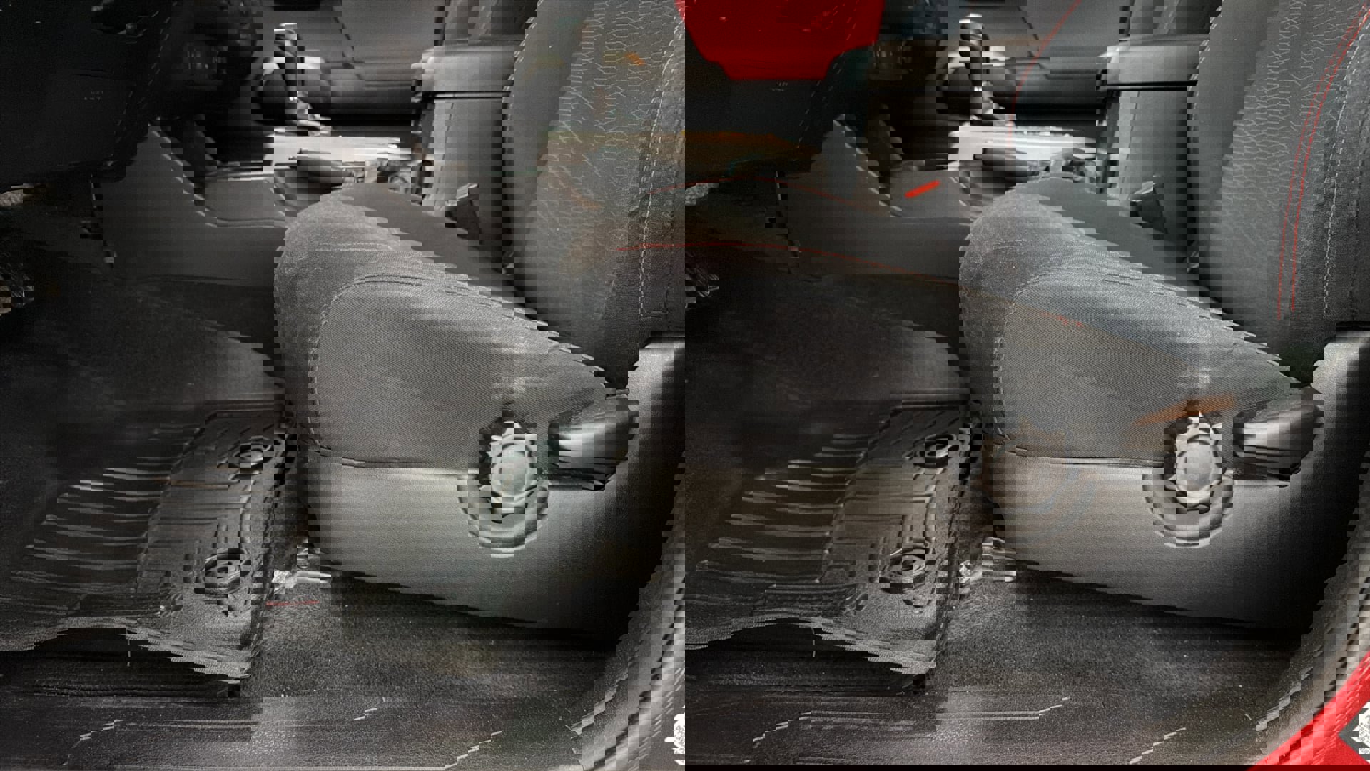 Used 2016 Toyota Tacoma SR5 w/ SR5 Appearance Package (SN) AWD/4WD image 20