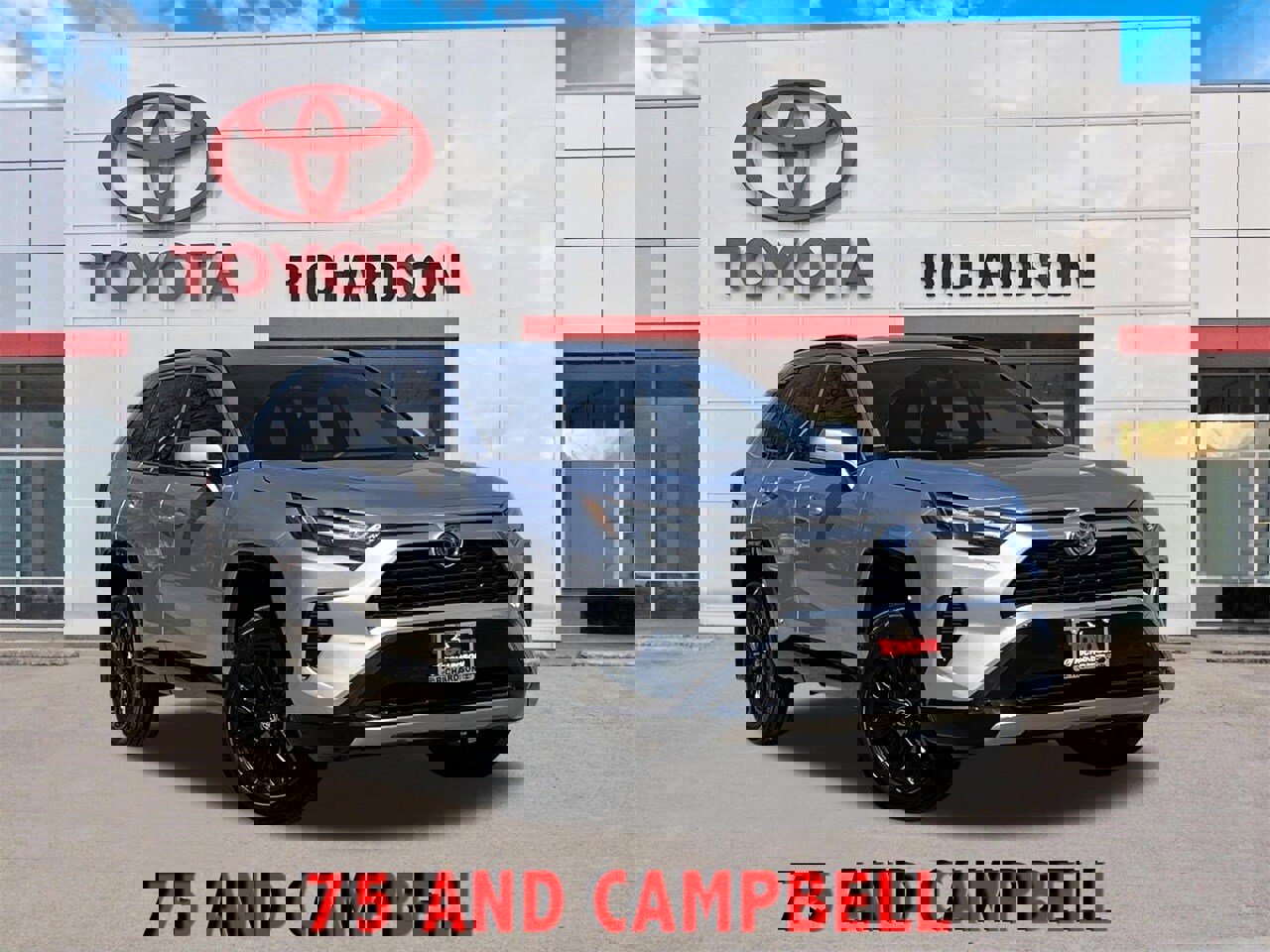 Used 2024 Toyota RAV4 SE image 1