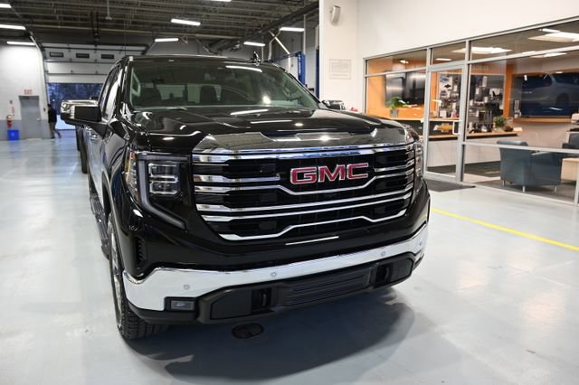 New 2026 GMC Sierra 1500 SLT w/ SLT Premium Plus Package image 3