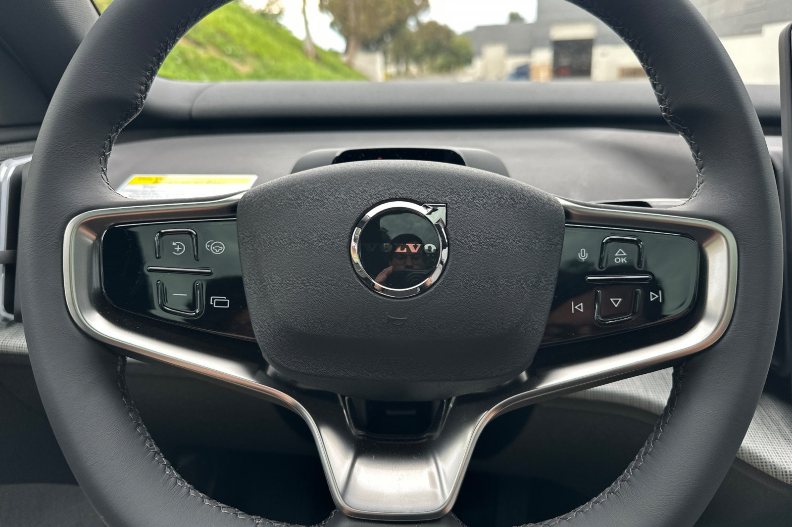 New 2026 Volvo EX30 Ultra AWD/4WD image 19
