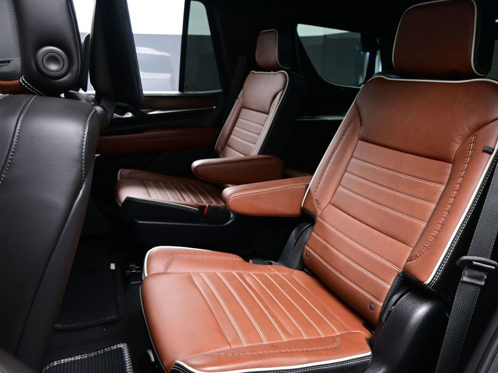 Used 2023 GMC Yukon Denali Ultimate image 38