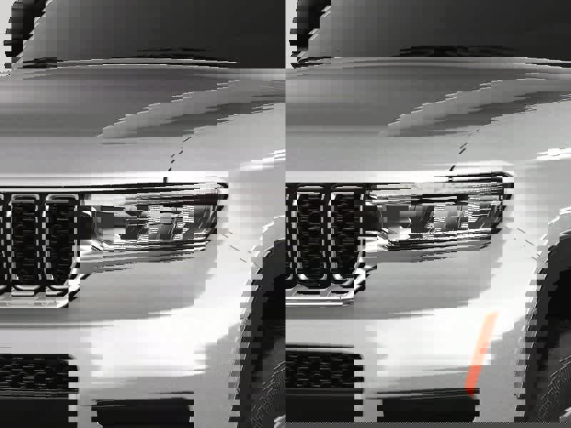 New 2025 Jeep Grand Cherokee L Laredo w/ Luxury Tech Group I image 9