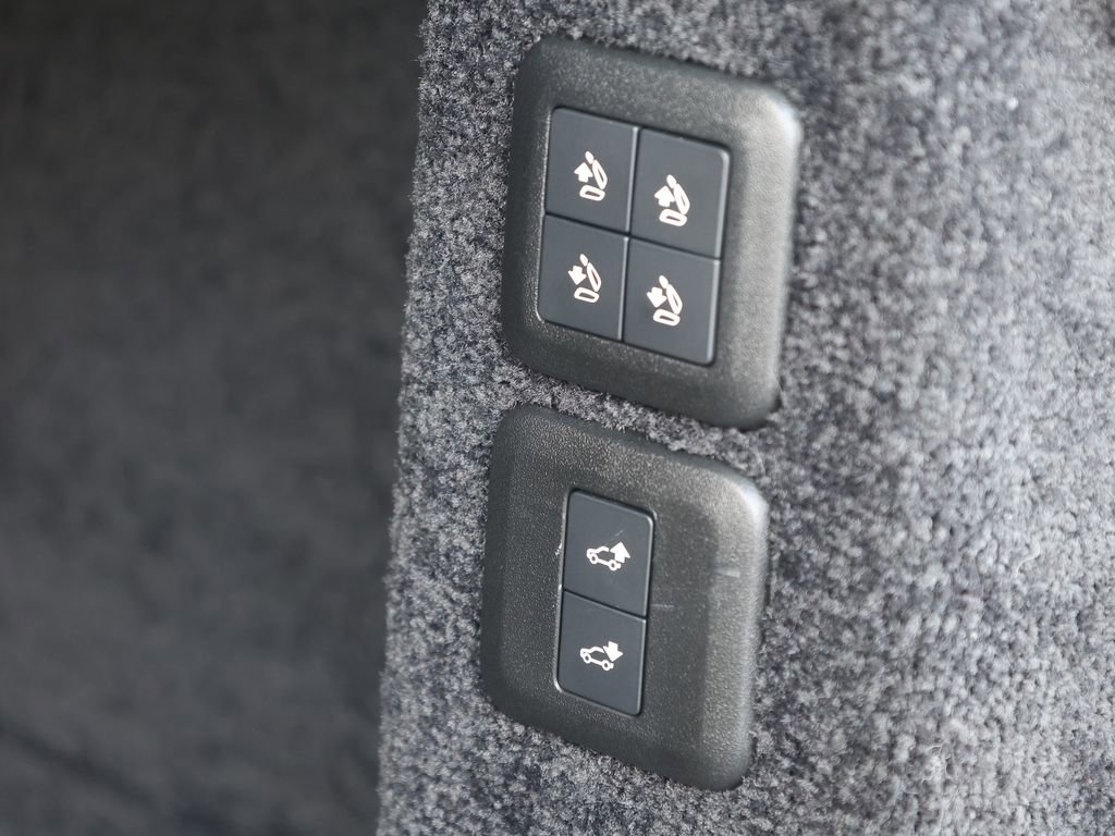 Used 2021 Land Rover Range Rover P525 Westminster Edition image 9