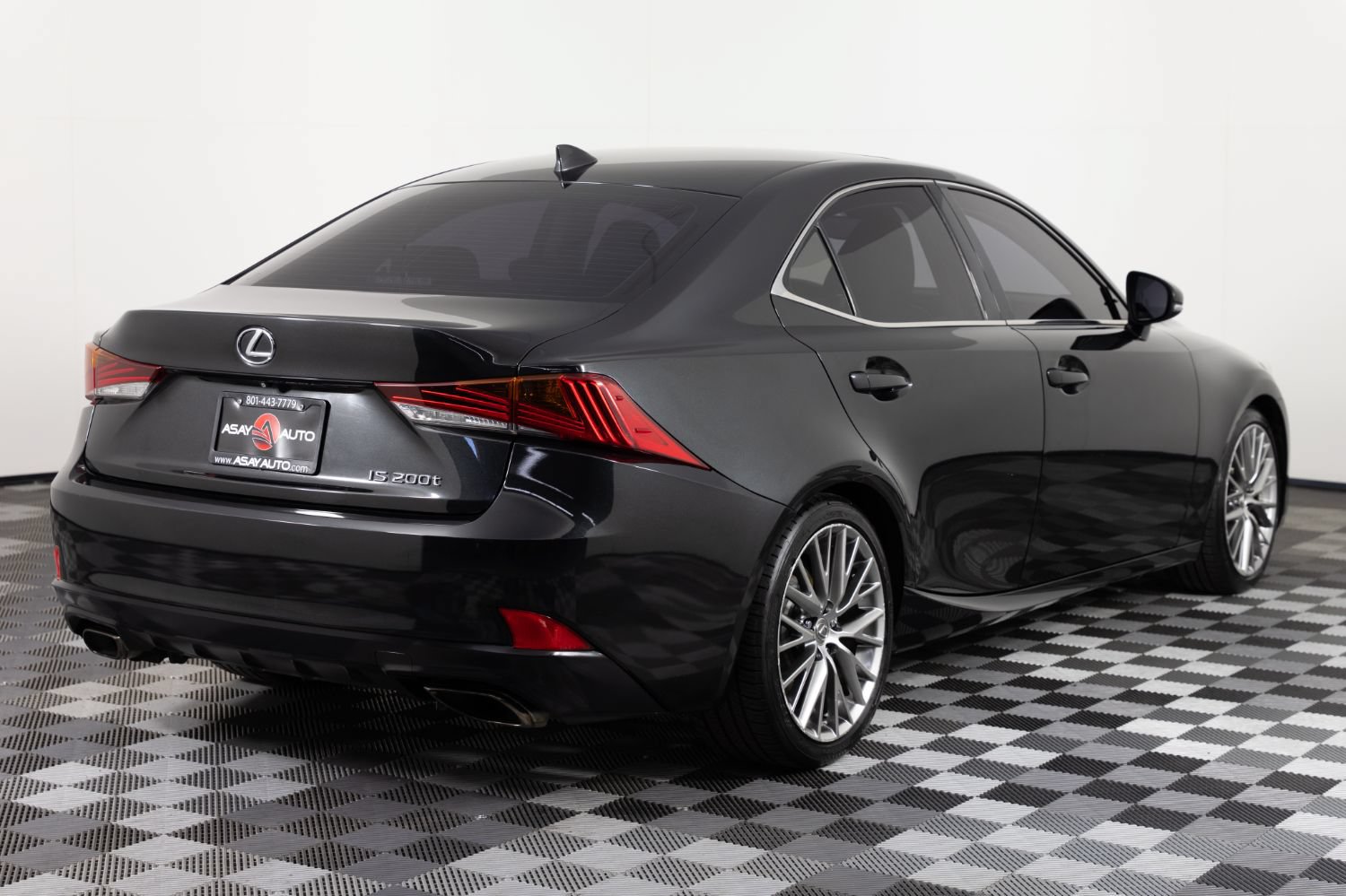 Used 2017 Lexus IS 200t RWD image 7