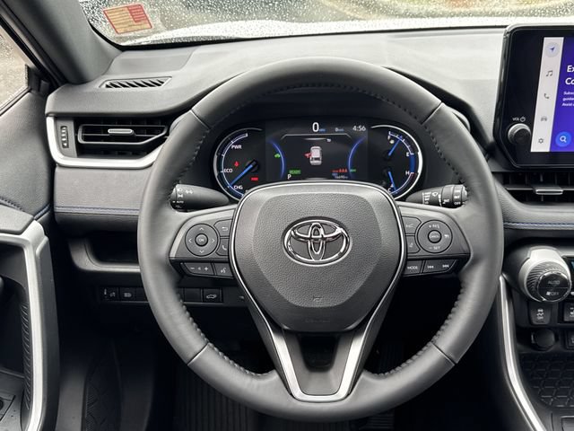 Used 2025 Toyota RAV4 XSE AWD/4WD image 24