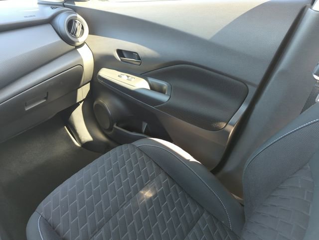 Certified 2021 Nissan Kicks S image 26