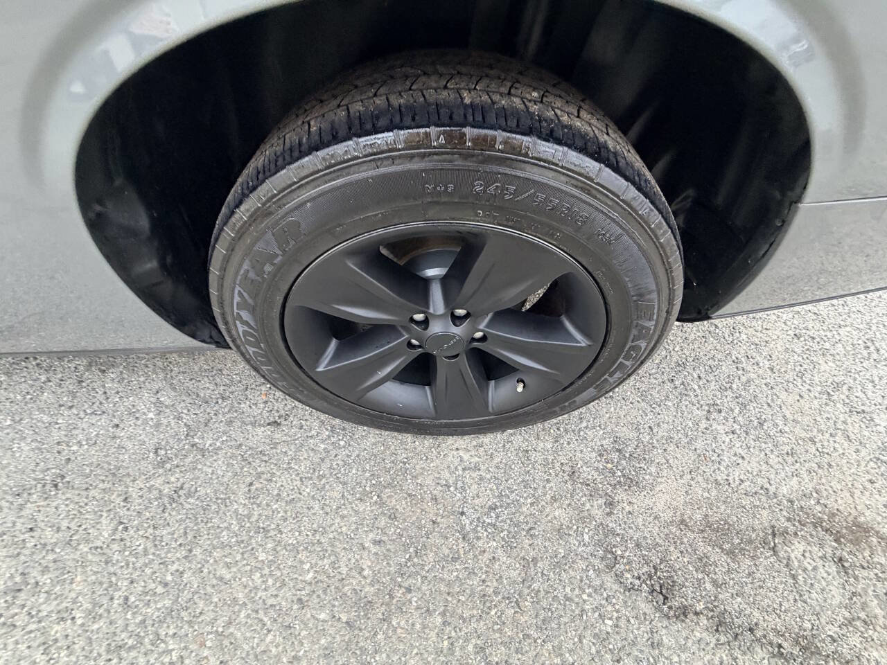 Used 2019 Dodge Challenger SXT image 37