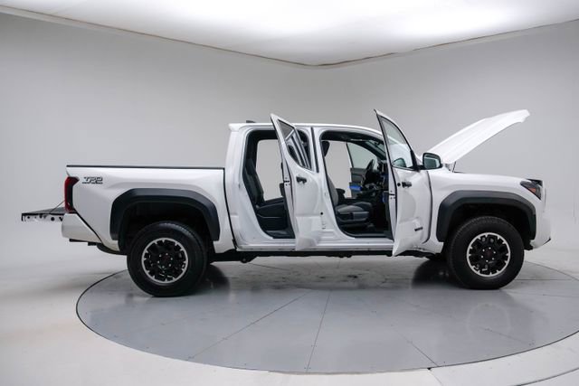 Used 2024 Toyota Tacoma TRD Off-Road AWD/4WD image 14