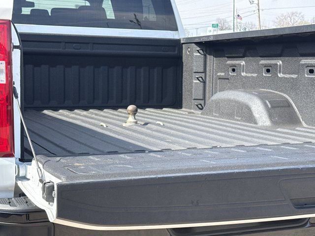 Used 2020 Chevrolet Silverado 2500 Custom w/ Custom Convenience Package image 9