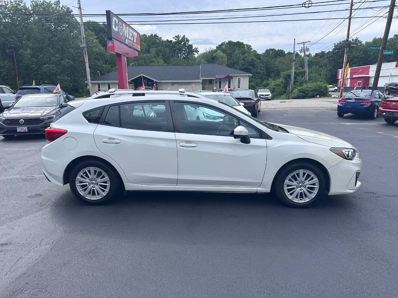 Used 2018 Subaru Impreza 2.0i Premium w/ Eyesight & BSD & Rcta AWD/4WD image 3