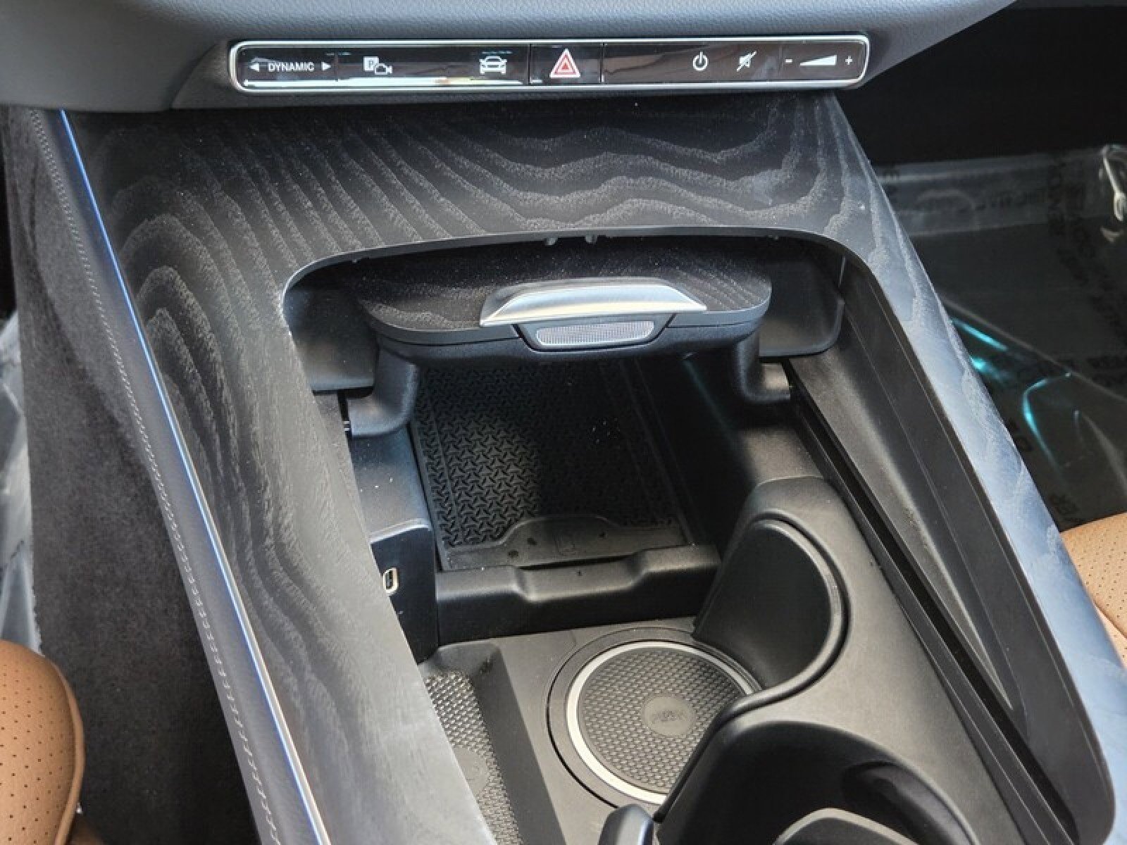 Certified 2024 Mercedes-Benz E 350 4MATIC Sedan w/ MBUS Superscreen Package image 13