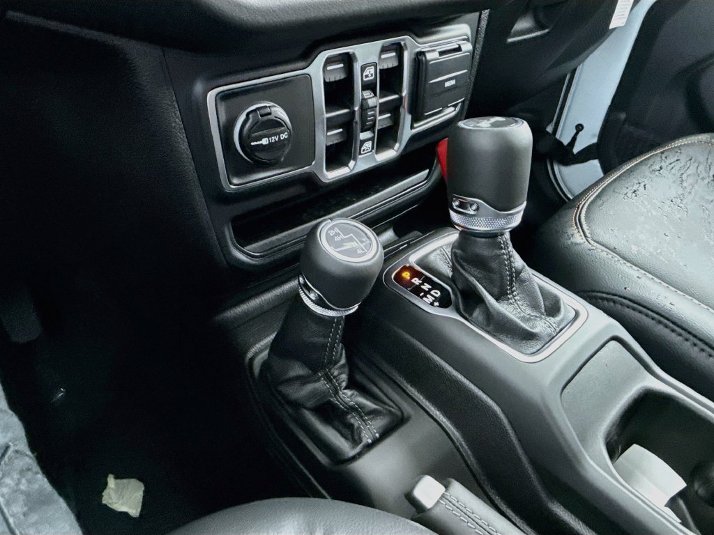 New 2027 Jeep Wrangler Unlimited Sahara AWD/4WD image 17