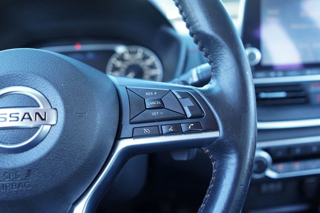 Used 2022 Nissan Altima 2.5 SR w/ Midnight Edition Package image 24