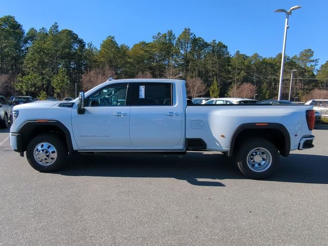 New 2026 GMC Sierra 3500 Denali Ultimate image 9