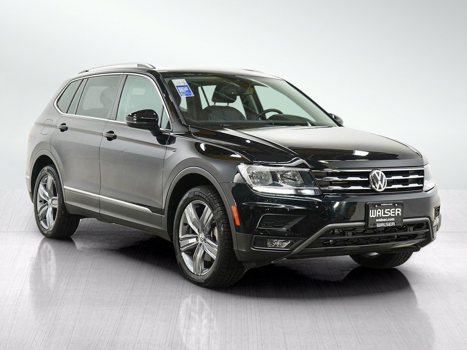 Used 2021 Volkswagen Tiguan SEL w/ 2-Row Tiguan MDO Package AWD/4WD image 7