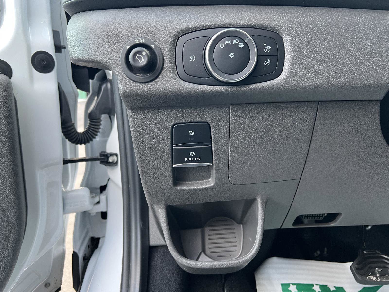 Used 2024 Ford Transit 350 XLT image 18