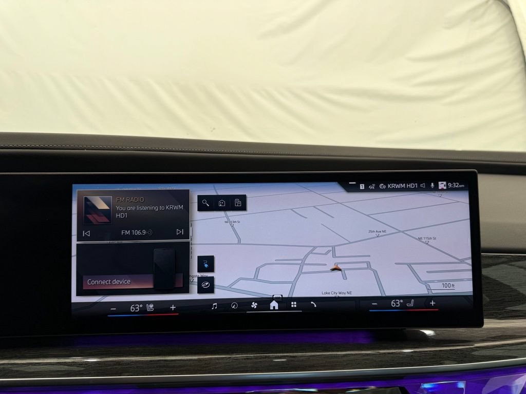 Used 2024 BMW i7 xDrive60 AWD/4WD image 30