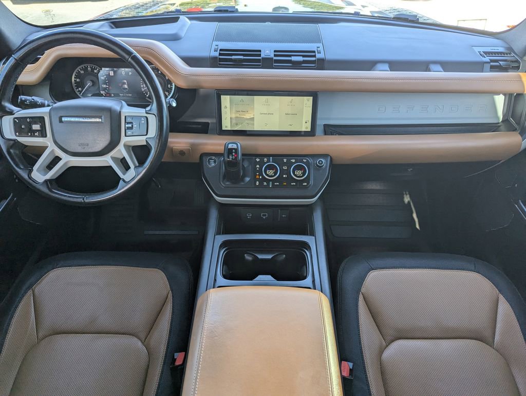 Used 2023 Land Rover Defender 110 X-Dynamic SE AWD/4WD image 9