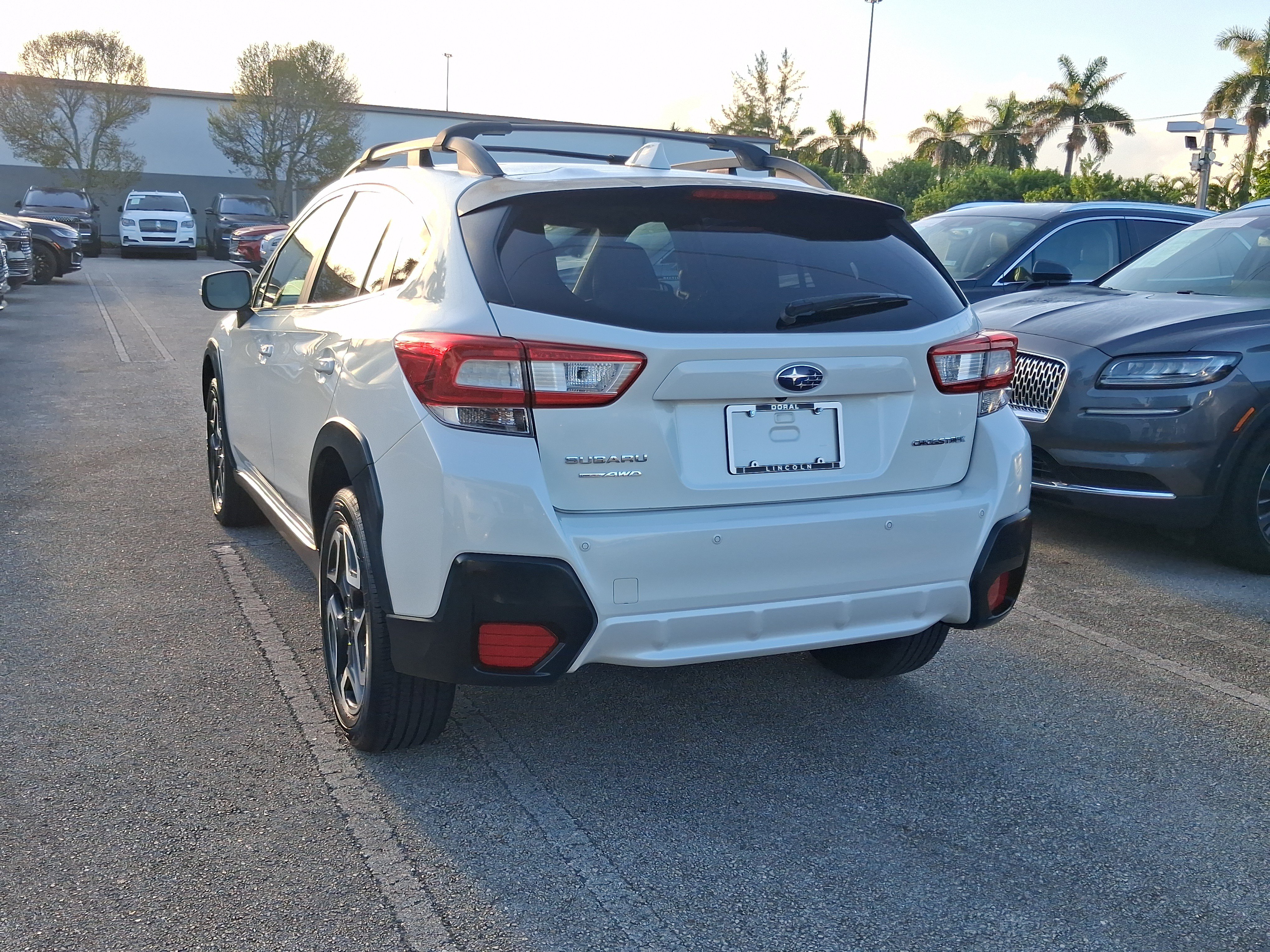 Used 2019 Subaru Crosstrek 2.0i Limited w/ Moonroof Package w/Navigation AWD/4WD image 3