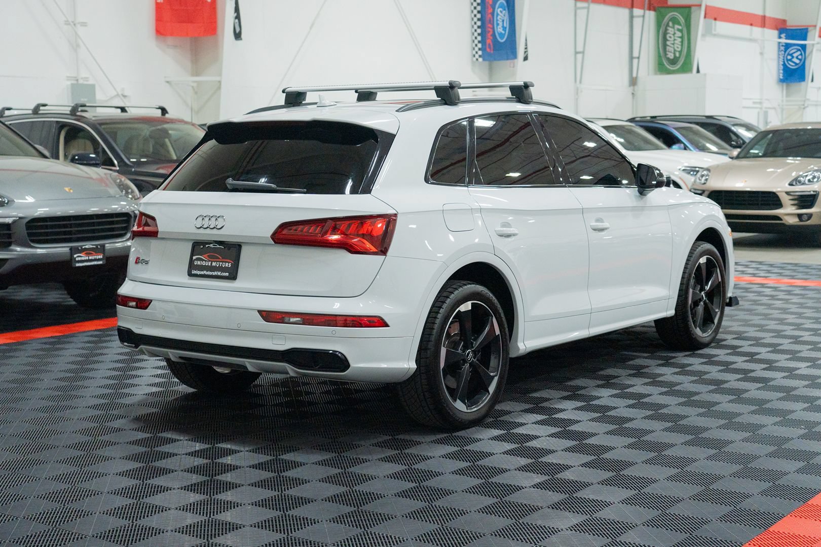 Used 2020 Audi SQ5 Premium Plus w/ Premium Plus Package AWD/4WD image 8