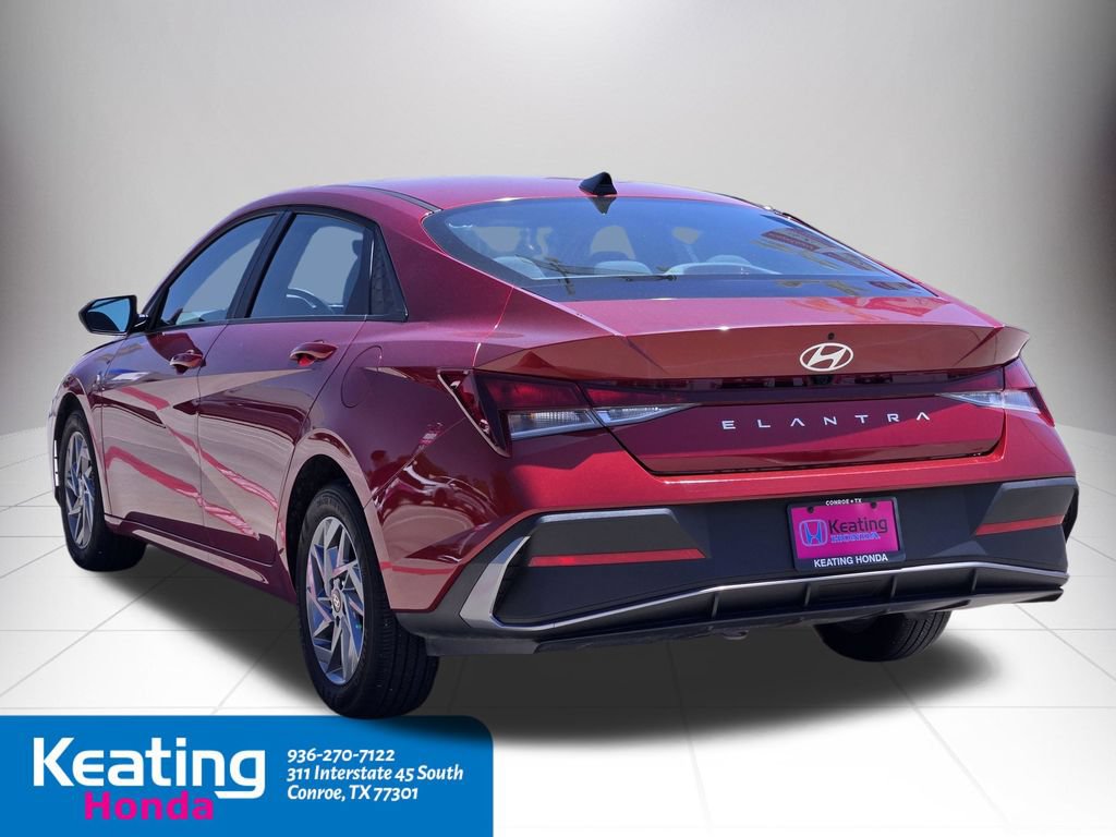 Used 2024 Hyundai Elantra SEL FWD image 8