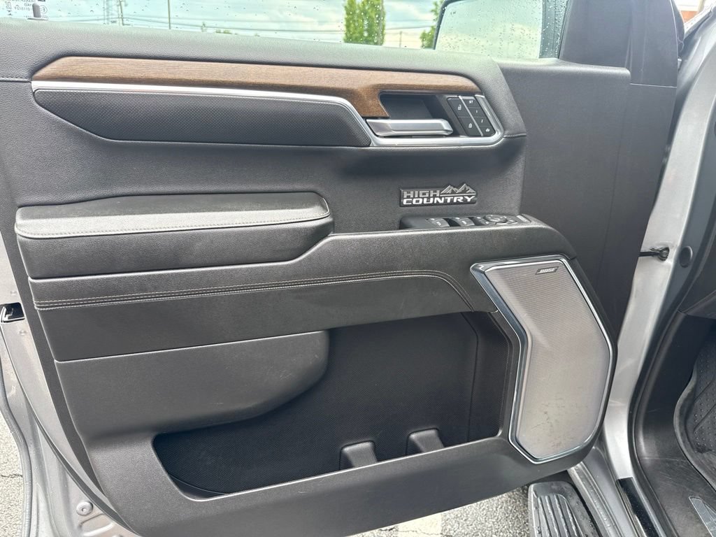 Used 2024 Chevrolet Silverado 1500 High Country w/ High Country Premium Package AWD/4WD image 16