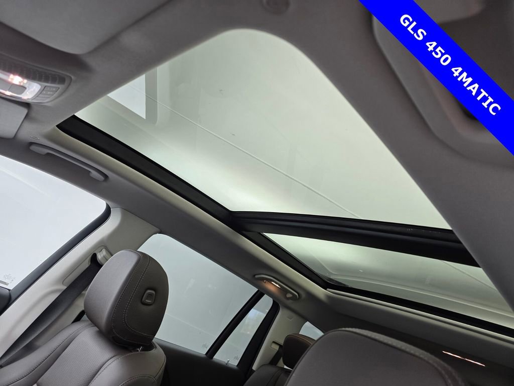 Used 2023 Mercedes-Benz GLS 450 4MATIC image 12
