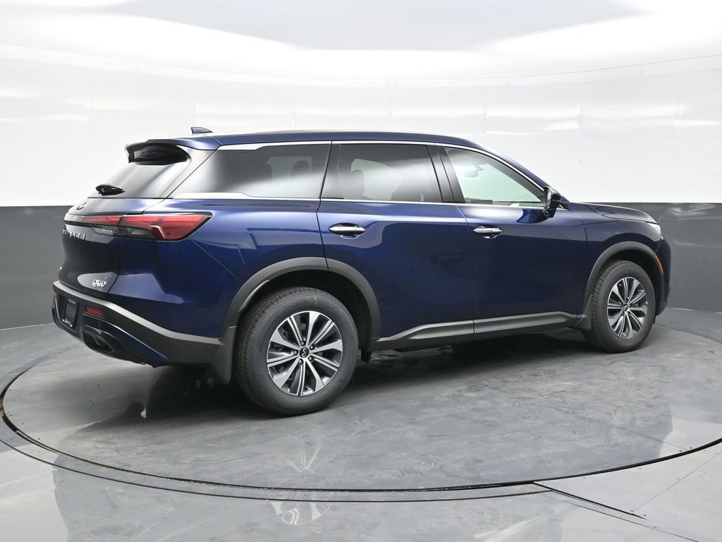 Used 2025 INFINITI QX60 Pure image 2