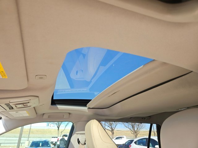 Used 2023 Toyota Highlander Limited image 17