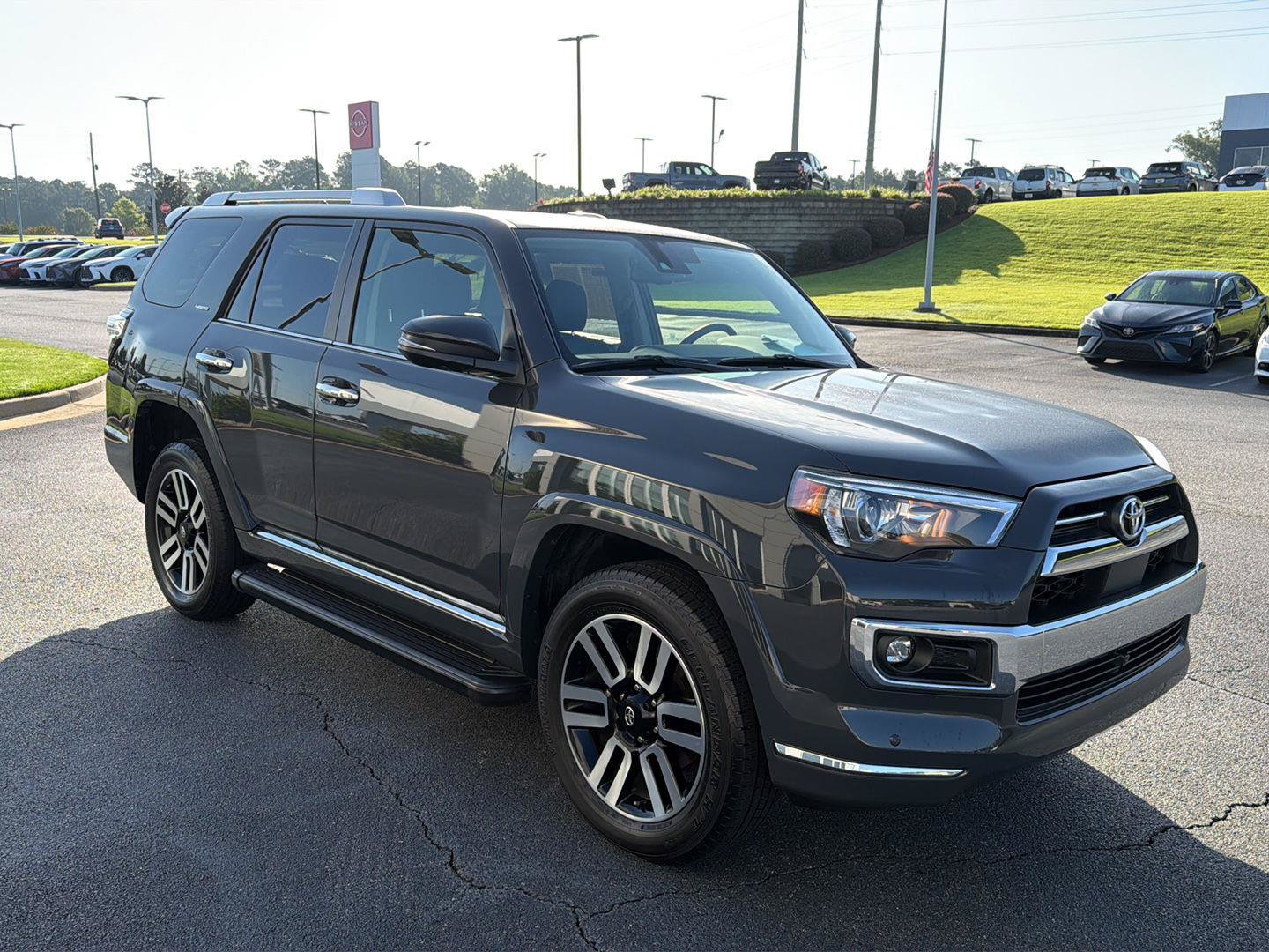 Used 2024 Toyota 4Runner Limited AWD/4WD image 8