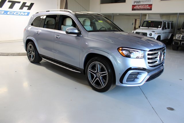 Used 2025 Mercedes-Benz GLS 450 4MATIC w/ AMG Line Exterior image 43