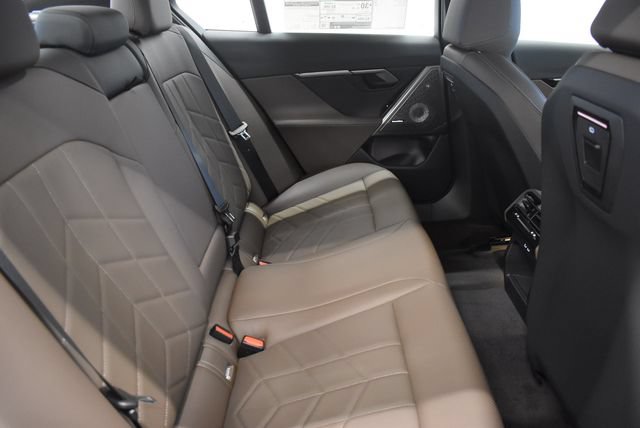 New 2027 BMW 530i xDrive w/ Premium Package AWD/4WD image 17