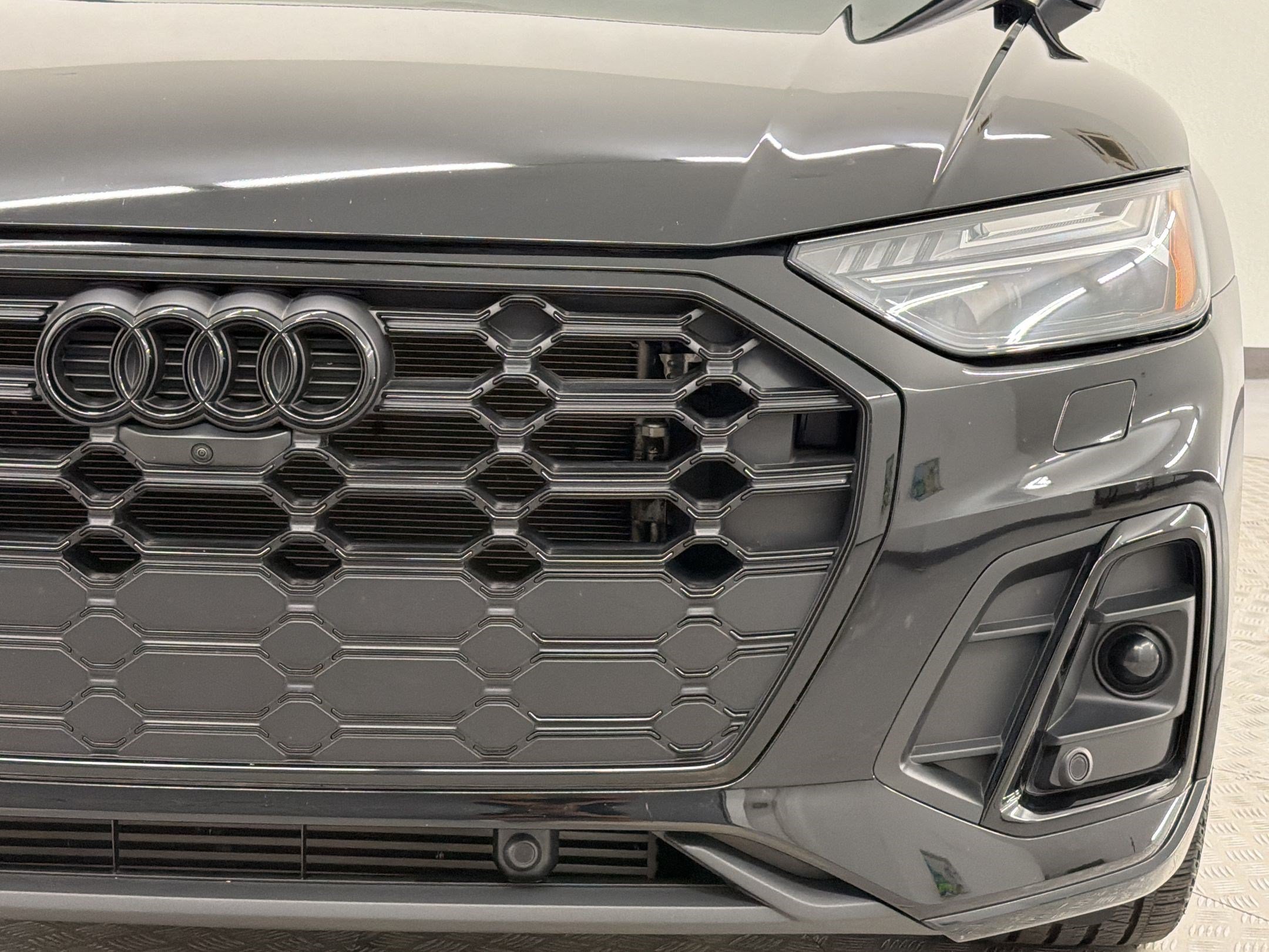 Used 2024 Audi SQ5 Prestige AWD/4WD image 12