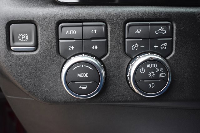 Used 2023 GMC Sierra 1500 SLT image 30