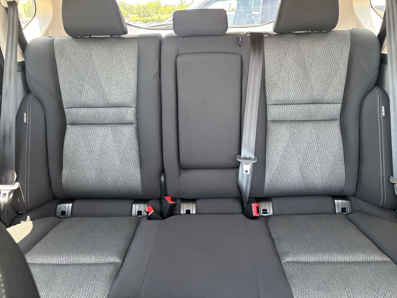Used 2026 Nissan Rogue SV FWD image 40