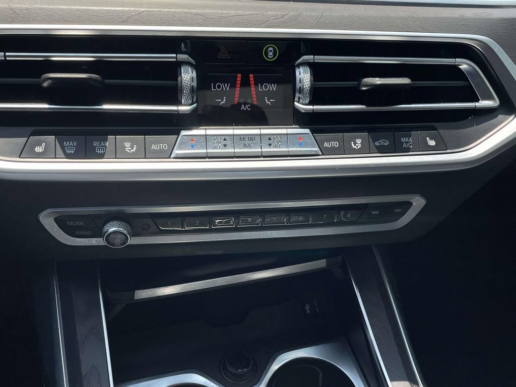 Used 2020 BMW X7 xDrive40i w/ Executive Package AWD/4WD image 30