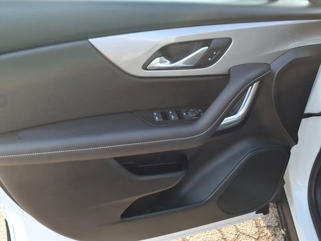 Used 2023 Chevrolet Blazer LT w/ Driver Confidence Package image 11