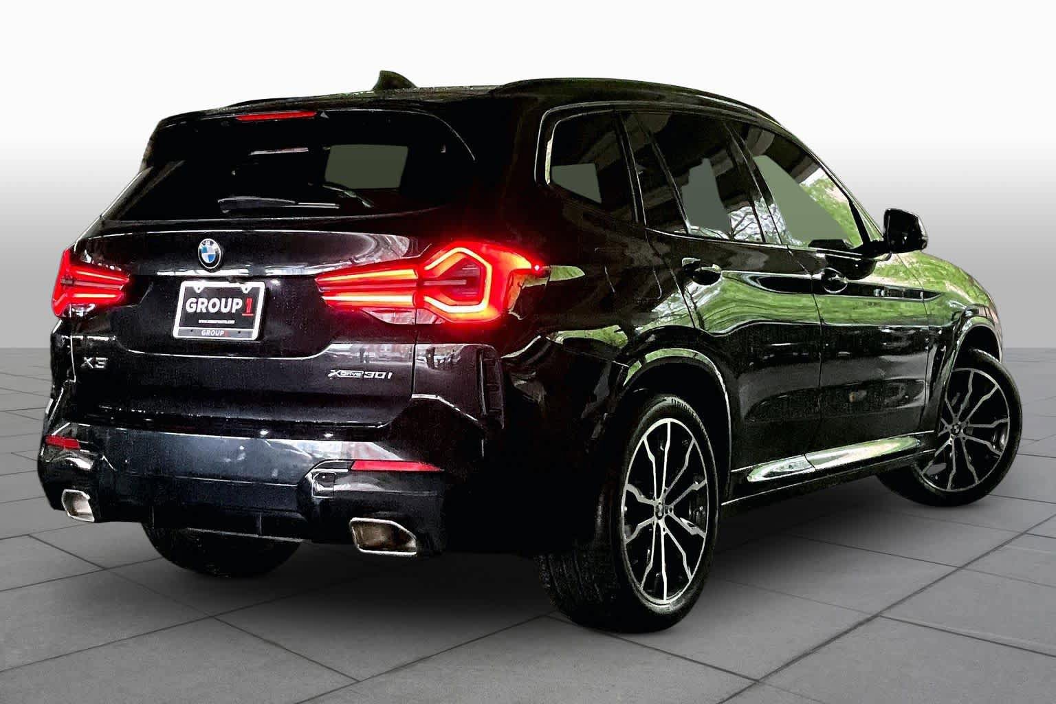 Used 2023 BMW X3 xDrive30i w/ M Sport Package image 12