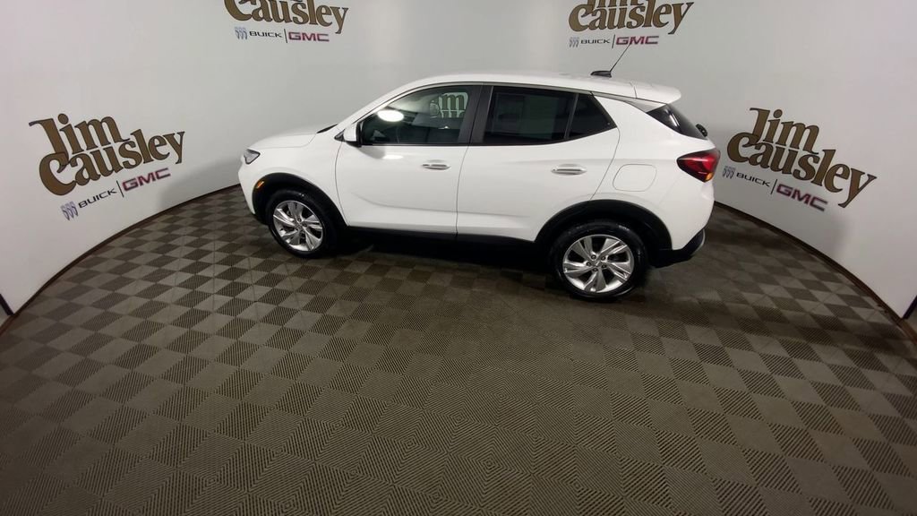 Certified 2024 Buick Encore GX Preferred w/ Comfort Package FWD image 5