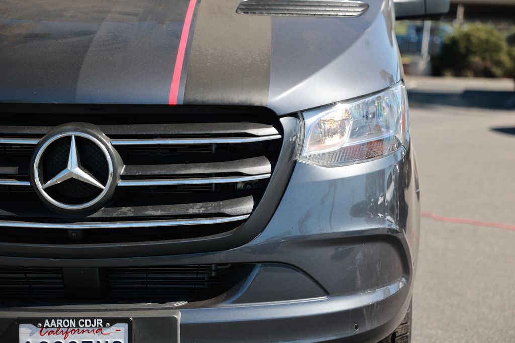 Used 2022 Mercedes-Benz Sprinter 144 Cargo image 5