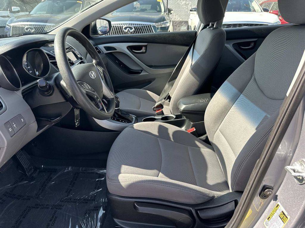 Used 2016 Hyundai Elantra SE w/ Option Group 02 FWD image 27