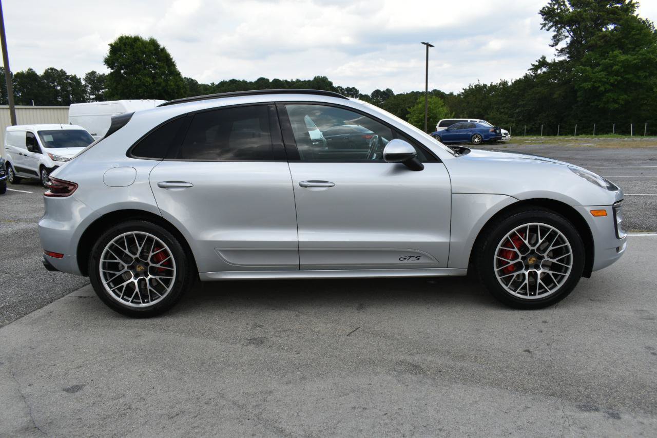 Used 2017 Porsche Macan GTS AWD/4WD image 5
