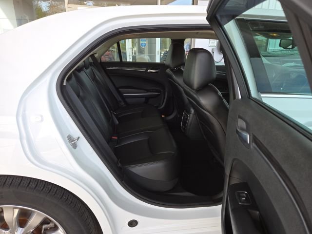 Used 2021 Chrysler 300 Touring L image 46