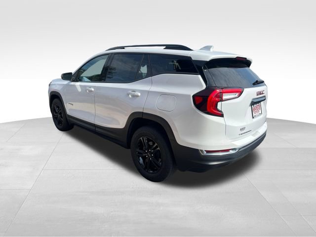 Used 2023 GMC Terrain AT4 image 5