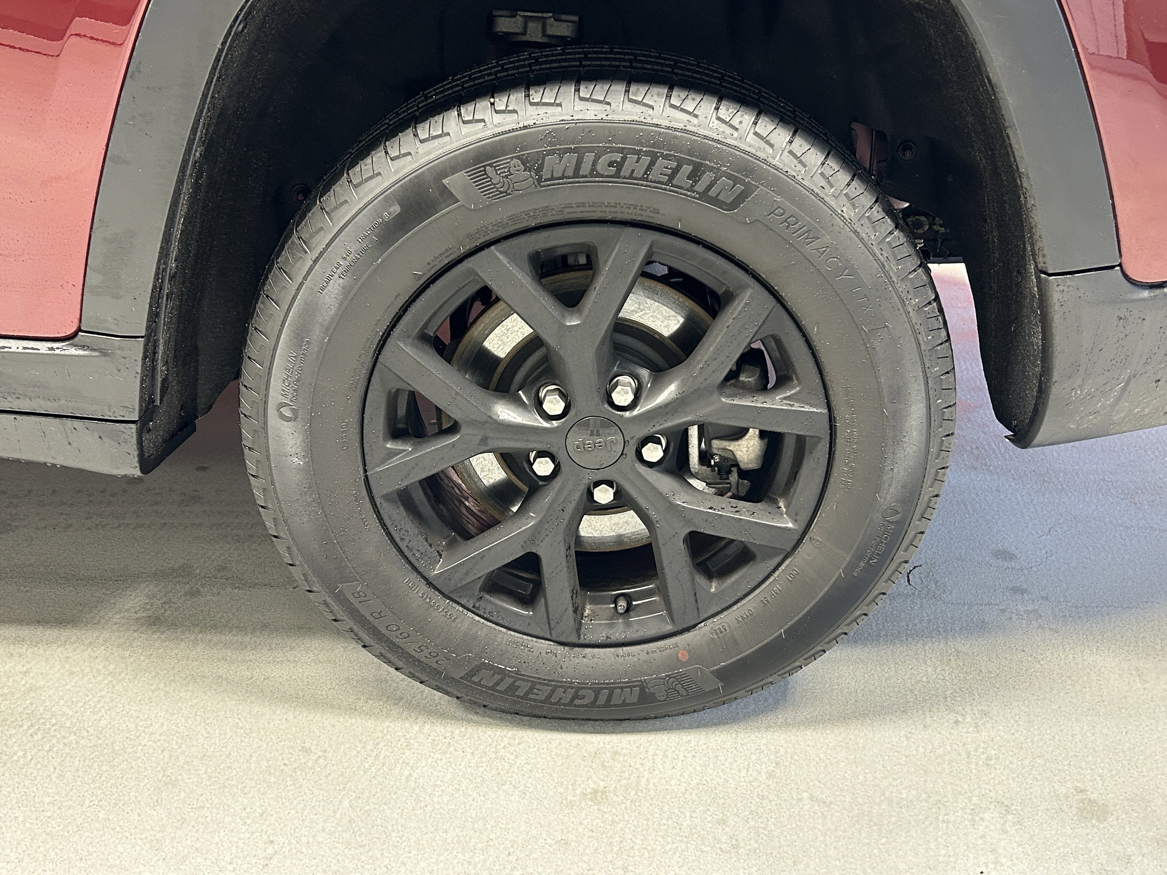 Certified 2025 Jeep Grand Cherokee L Laredo AWD/4WD image 8